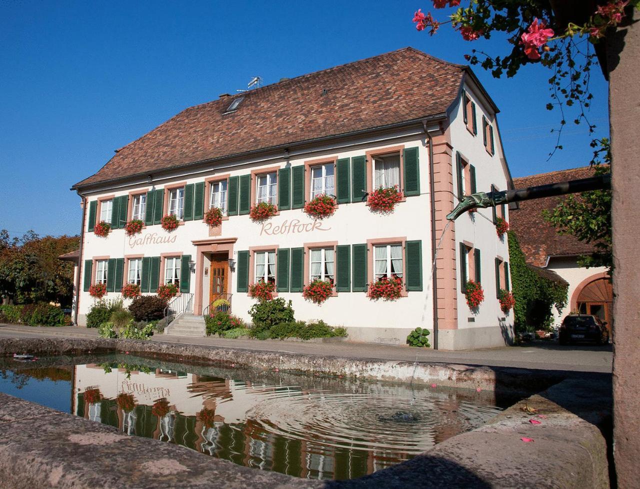 Gasthaus Rebstock Egringen Efringen-Kirchen Exterior foto